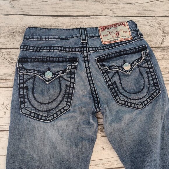 True Religion Distressed Flare Jeans Blue Denim Raw Hem – Women’s 32 - Picture 14 of 15